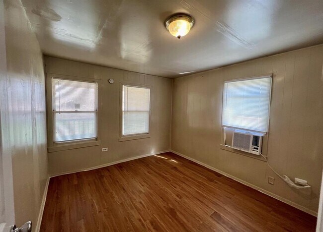 Foto del edificio - 514 Ruddy St