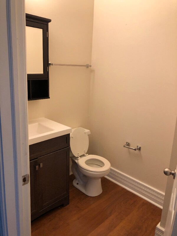 Foto del edificio - 237 E 9th St