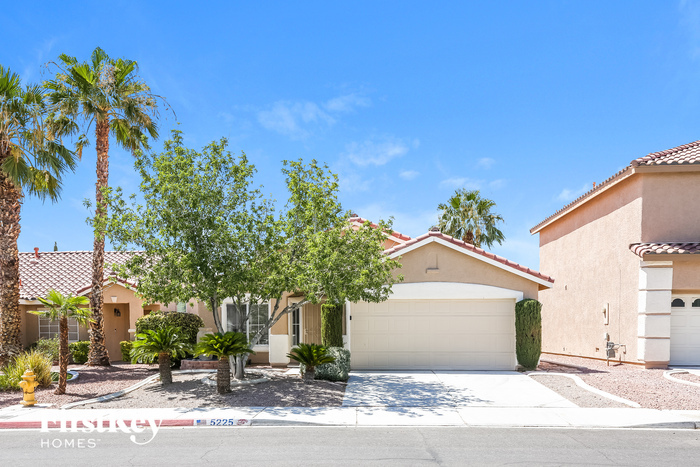 Foto principal - 5225 Meadow Rock Ave