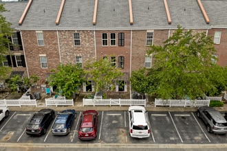 Building Photo - 2834 Howard Ave