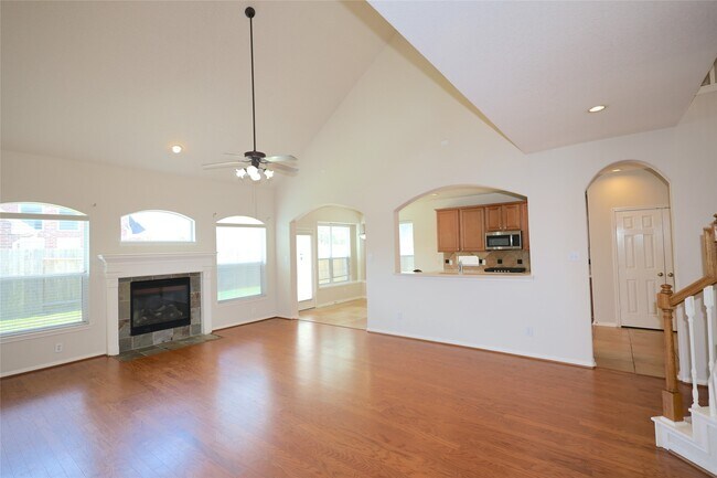 Foto del edificio - 4810 Zachary Ln