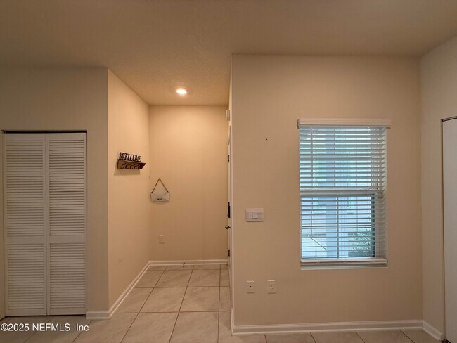 Foto del edificio - 967 Observatory Pkwy