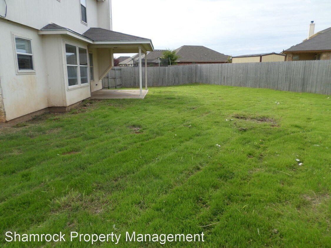 Building Photo - 3 br, 2.5 bath House - 10136 Iron Horse Trail