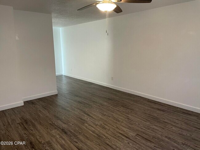 Foto del edificio - 2712 E 17th St