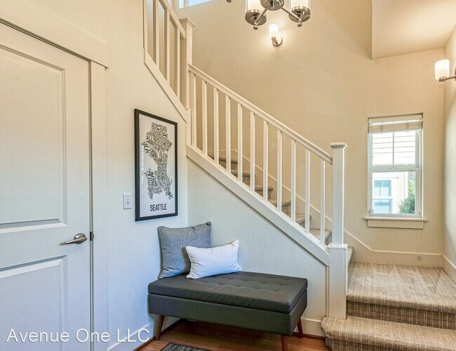 Building Photo - 3 br, 2.5 bath House - 5941 31st Ave SW