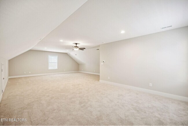 Foto del edificio - 122 Roseberry St