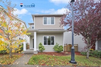 Building Photo - 8705 Stockholm Ln NE