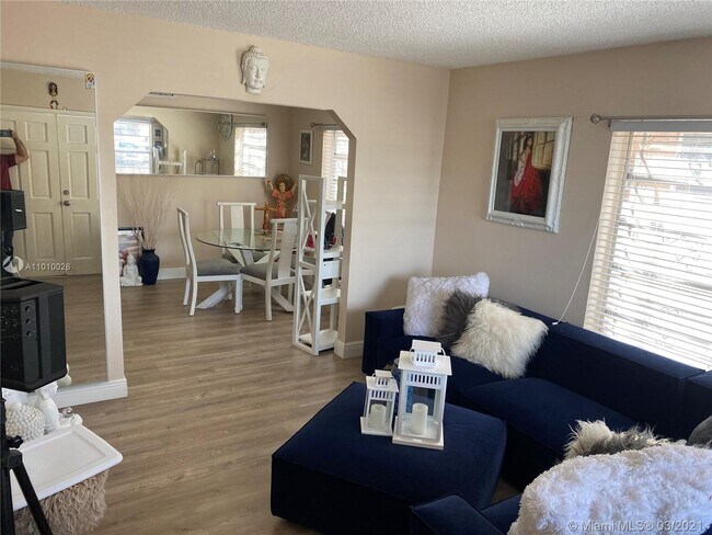 Foto del edificio - 2750 SW 4th St