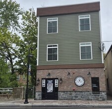Building Photo - 35 W Main St