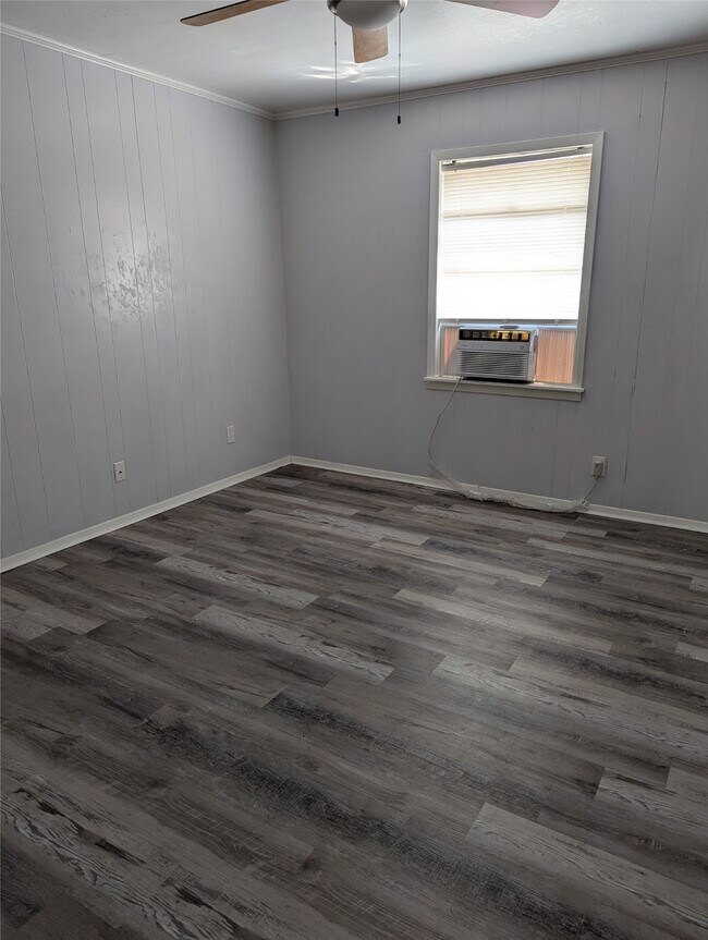 Foto del edificio - 1311 1/2 21st St