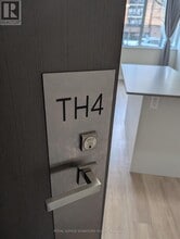 Building Photo - 99 Davisville Ave