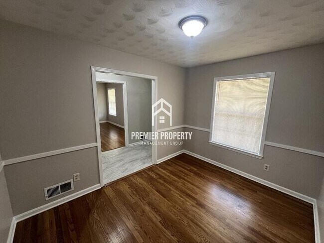Building Photo - 1791 Homedale Ave