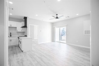 Building Photo - 2101 Reinke Rd