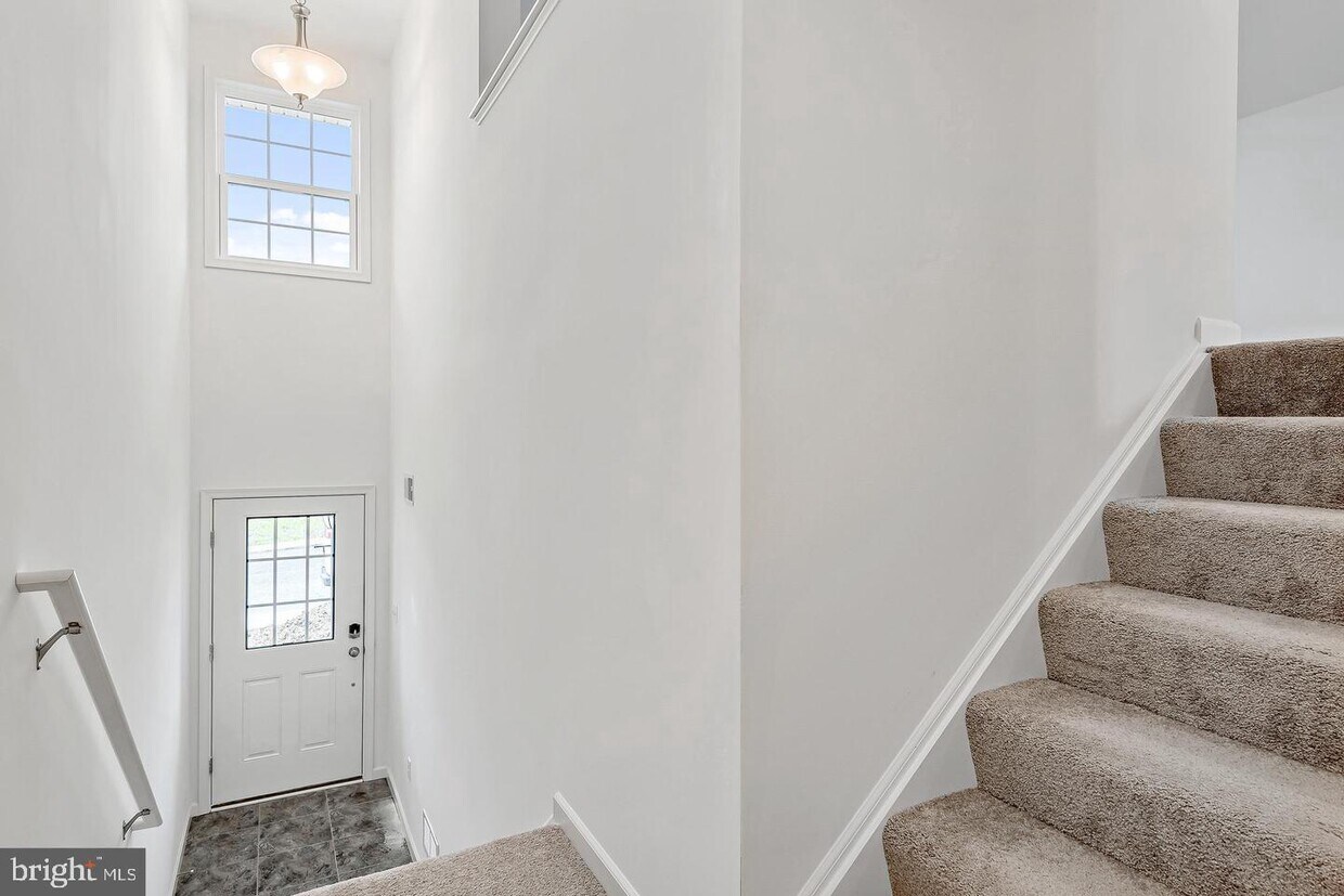 2316 Bartlett Rd, Harrisburg, PA 17110 Townhouse for Rent in