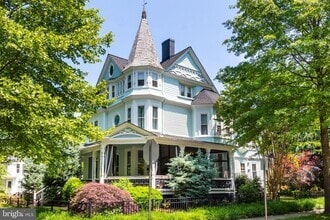 Building Photo - 132 S Harrison St
