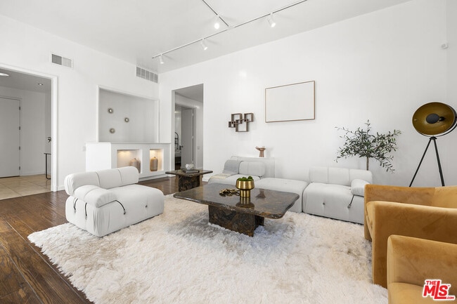 Building Photo - 245 N Wetherly Dr