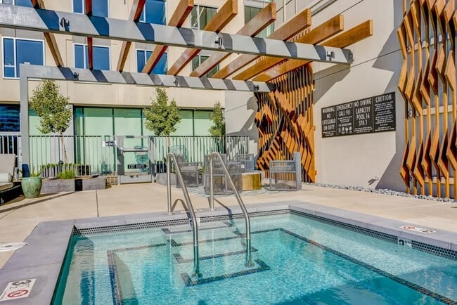 Building Photo - 17th and Broadway