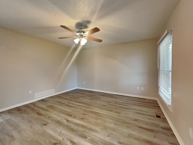 Building Photo - 18290 E Hampden Pl