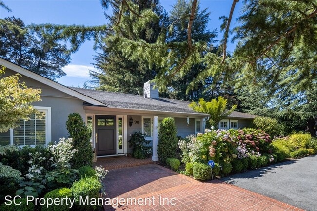 Building Photo - 4 br, 3.5 bath House - 90 McCormick Lane