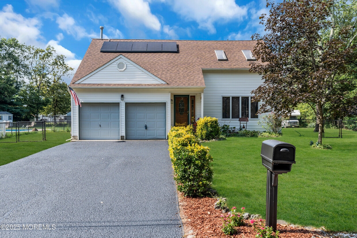 Primary Photo - 347 Cahill Rd