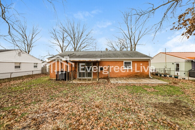 Building Photo - 5679 Tall Oaks Dr