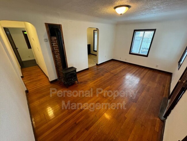 Foto del edificio - 2909 Kauffman Ave