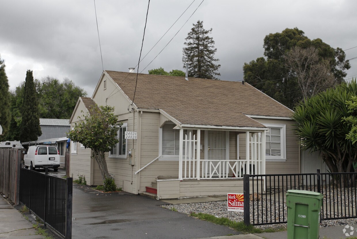 Primary Photo - 24024 Park St