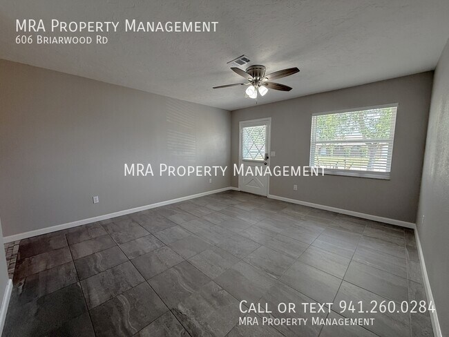 Foto del edificio - 606 Briarwood Rd
