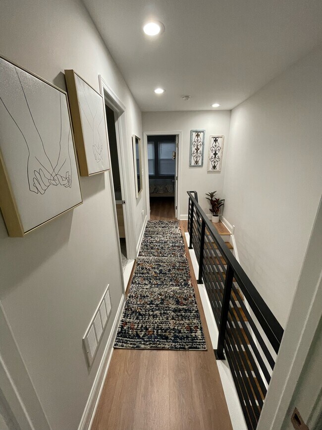 Foto del edificio - 523 Emily St