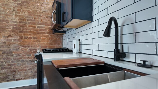 Building Photo - Brand-New 3BR/2BA Near Downtown & UC in OTR | Stylish Finishes, In-Unit Laundry, Gated Entry