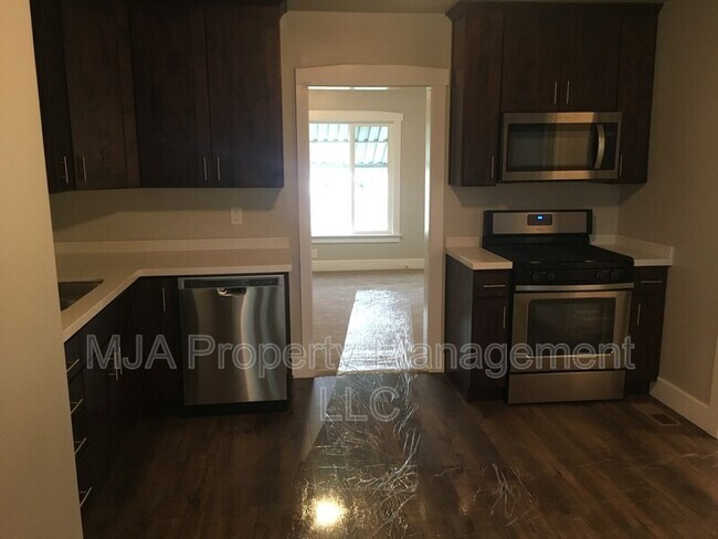 Building Photo - 3597 4400 W