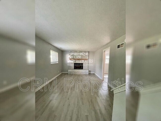 Building Photo - 2313 Centennial Ct E