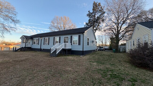 Foto del edificio - 203 W Washington Ave