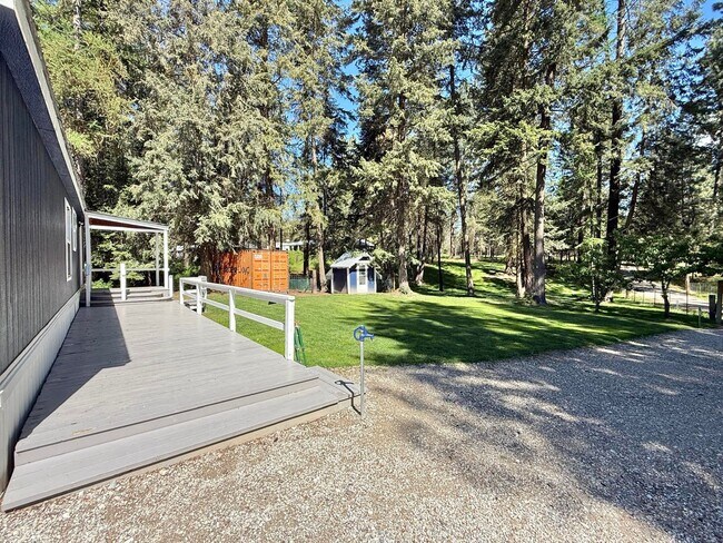 Foto del edificio - 5228 W Crosscut Rd