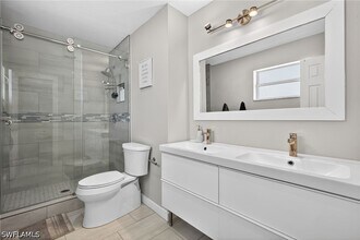Building Photo - 4830 Cortez Cir