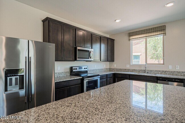 Building Photo - 19848 W Earll Dr