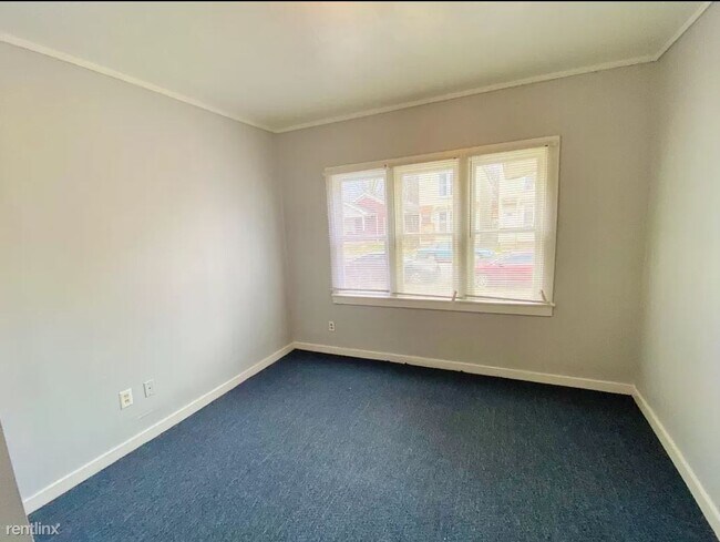 Building Photo - 2 br, 1 bath House - 2411 Elliott Avenue