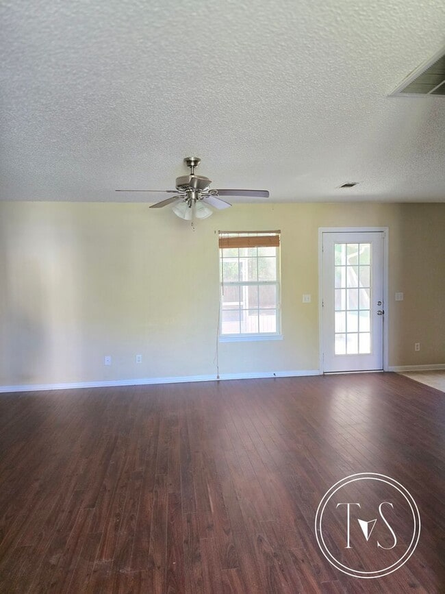 Building Photo - 139 Wax Myrtle Ct
