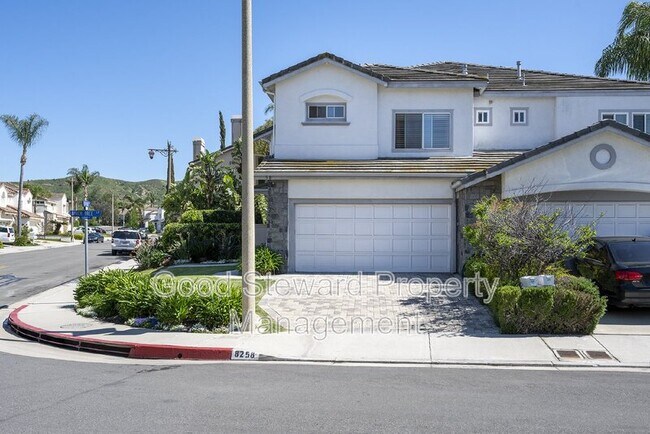 Foto del edificio - 8258 Birch Tree Ln