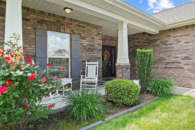 Building Photo - 7266 Kenyon Dr