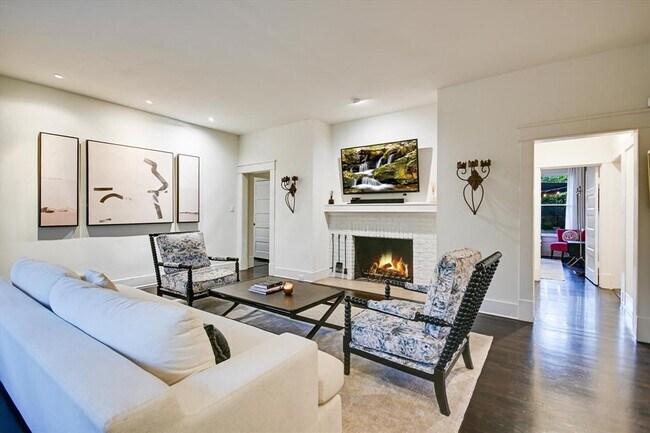 Foto del edificio - 1402 Windsor Rd