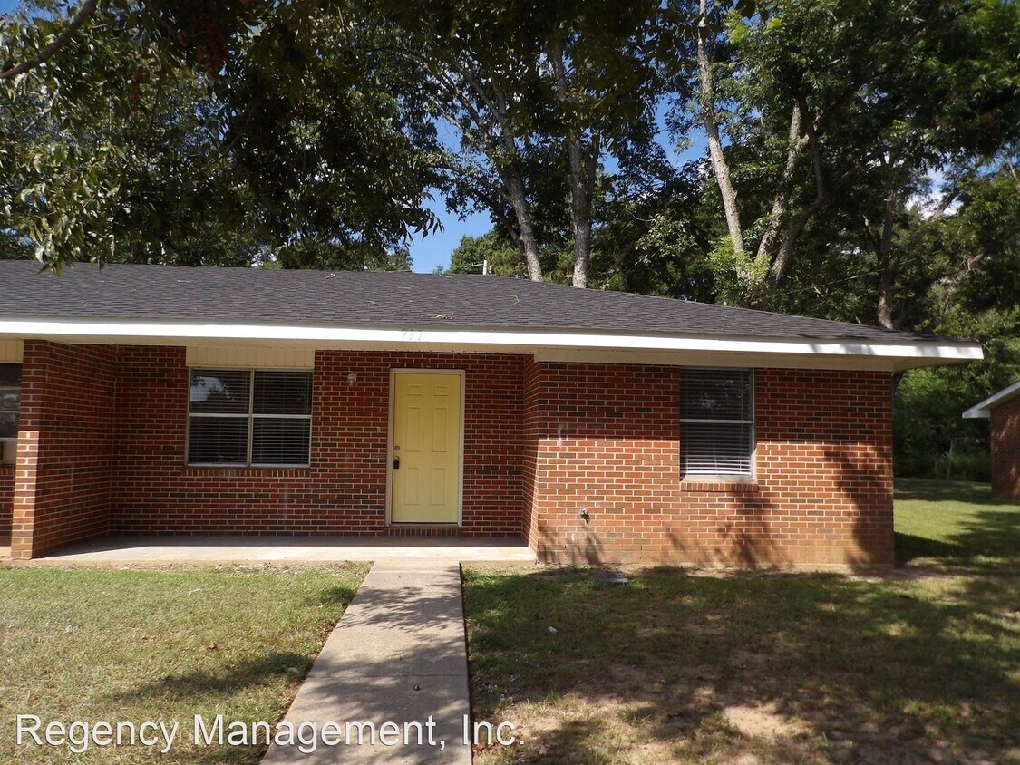Primary Photo - 2 br, 1 bath House - 731 Richardson Street