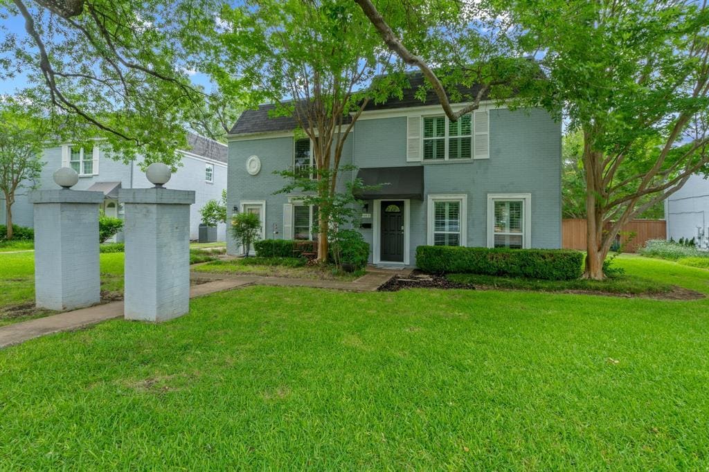 Foto principal - 6109 Bullard Dr