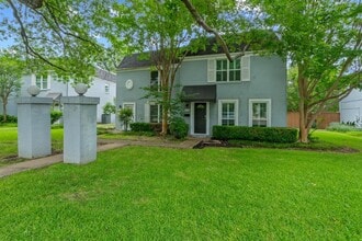 Building Photo - 6109 Bullard Dr