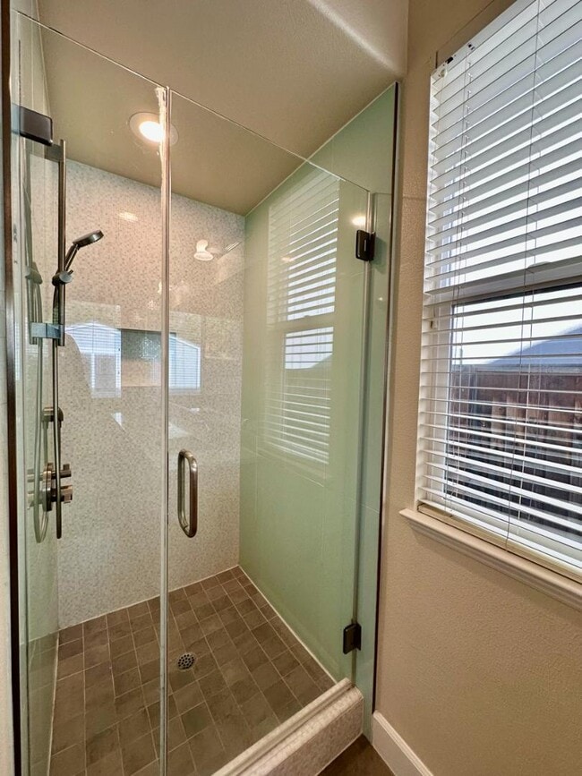 Building Photo - 3980 Avignon Ln