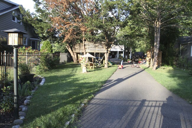 Building Photo - 359 Sterling Pl