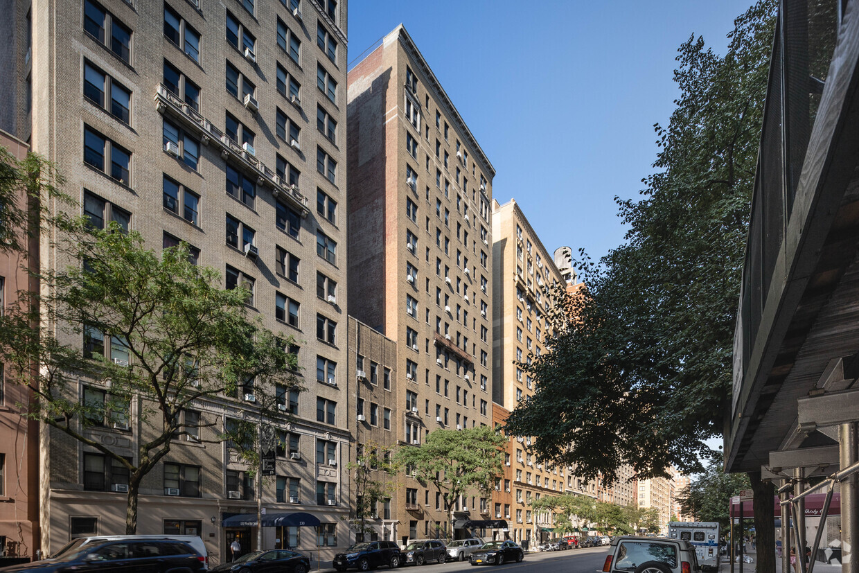 Foto principal - 140 W 86th St