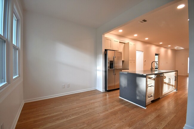 Building Photo - 695 Palisade Ave