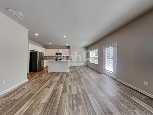 Building Photo - 338 Winston Cir