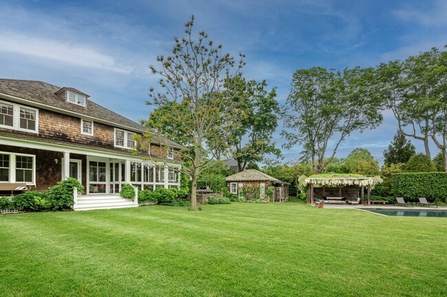 Foto del edificio - 110 Montauk Hwy